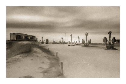 Alignement d’ancres marines sur le plateau de Pen Hir au coucher du soleil, vintage avec bordure